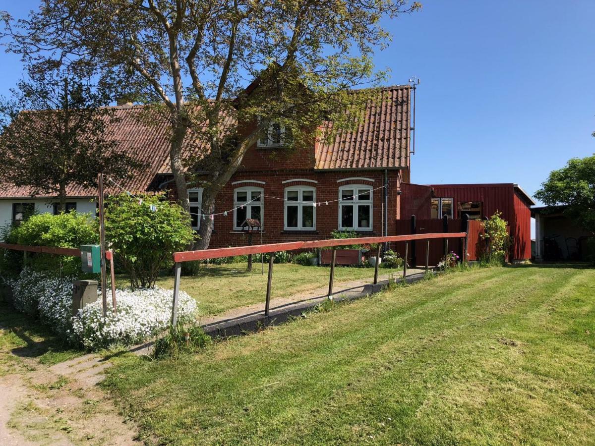 Det Lille Rode Hus Villa Nyord Exterior photo
